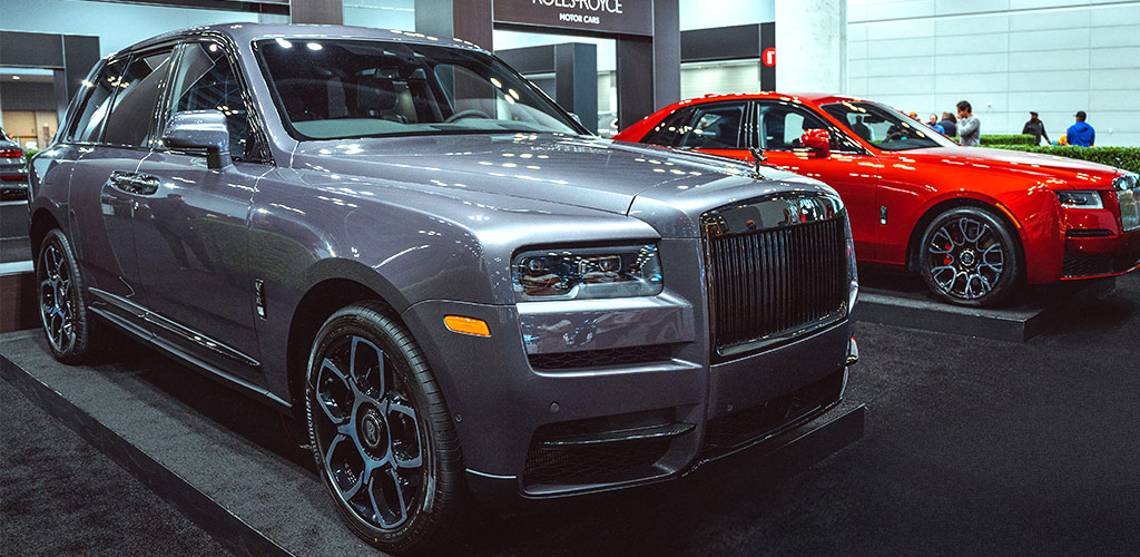 rolls royce cullinan in car display